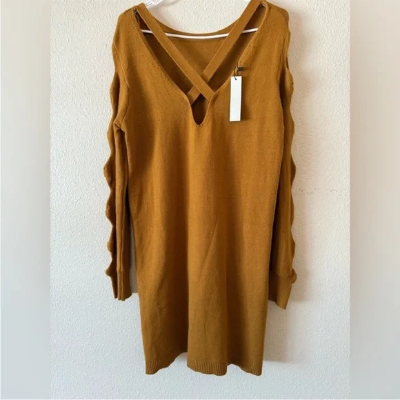 Papermoon Sweater Dress - Picture 3 of 4